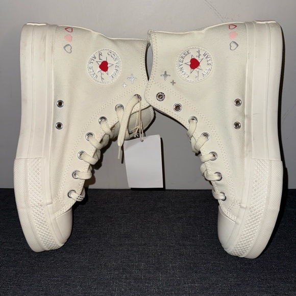 Converse Chuck Taylor All Star Lift Platform High Valentine's Day 2023 W 10.5 - Picture 4 of 7